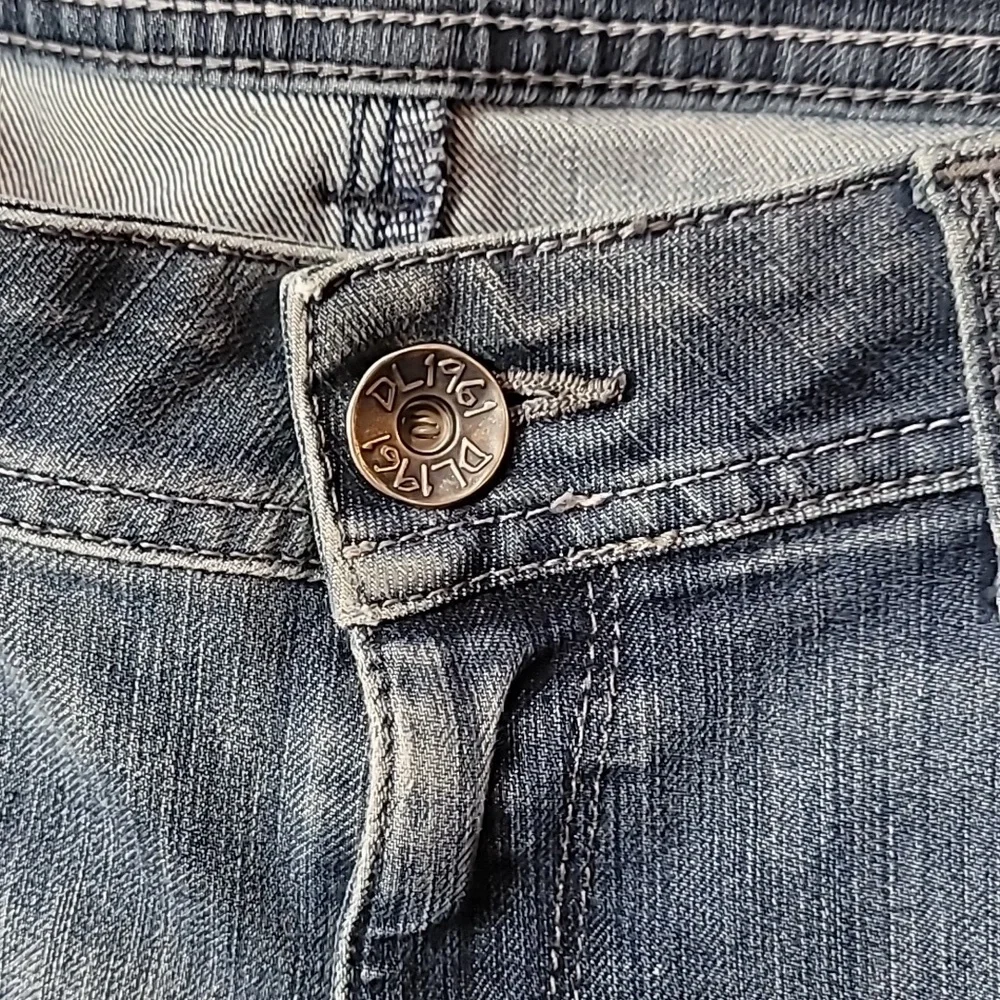 DL1961 Milano Boot Cut Jeans Low-rise - Picture 5 of 14